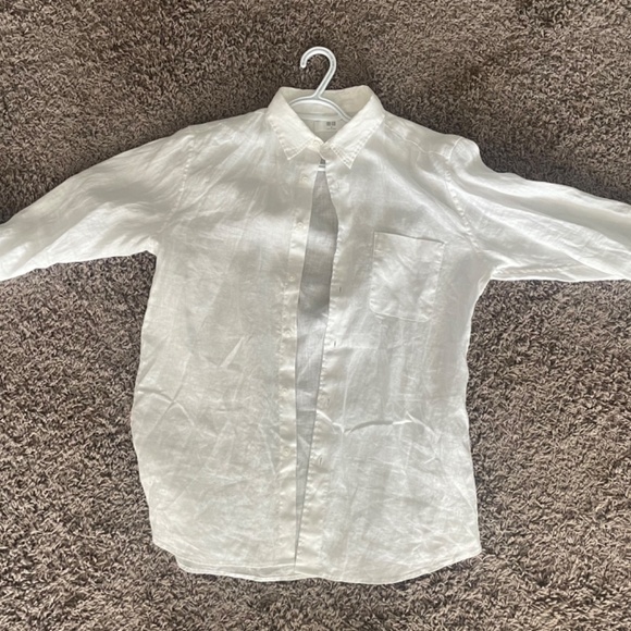 Uniqlo white shirt - Picture 2 of 2